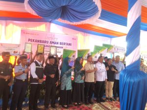 Wali Kota Pekanbaru H Agung Nugroho SE MM meresmikan program AMAN bertani yang di gagas Dinas Pertanian dan Perikanan (Distankan)